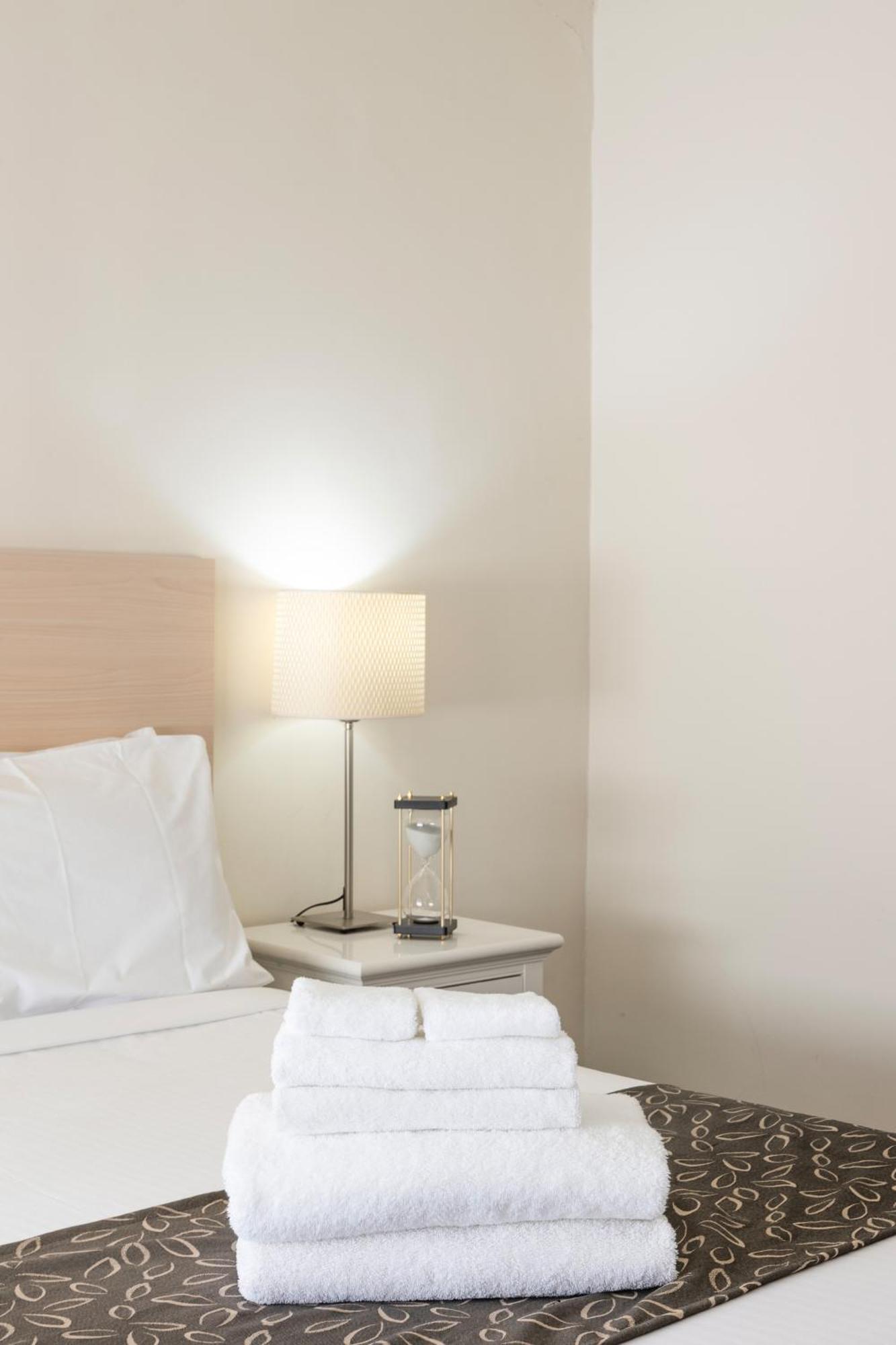 Adelaide Granada Motor Inn Стая снимка
